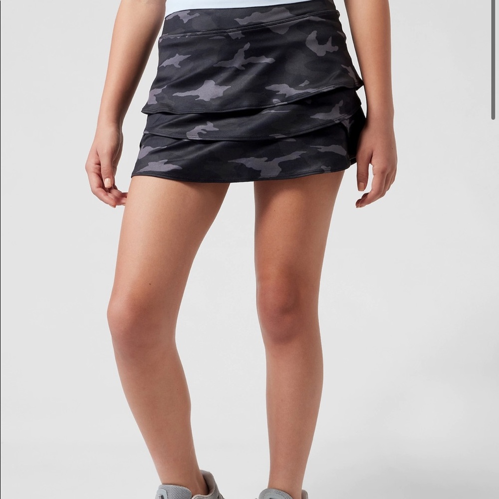 girls camo lux Athleta Girl tennis skort size : L/12